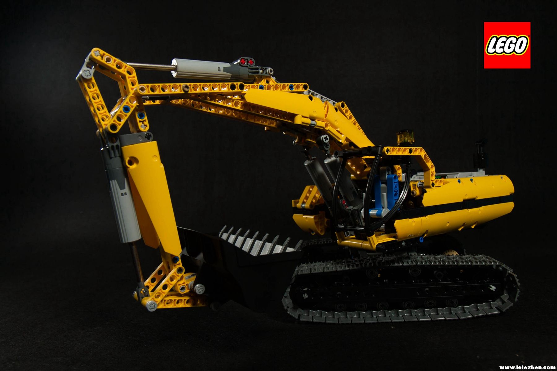 伟大的"玩具"8043