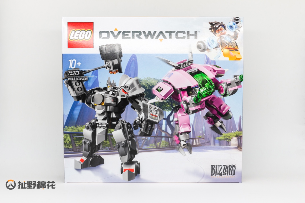 BlizzCon DVa Overwatch Model - Side 2 - The Brothers Brick | The Brothers Brick